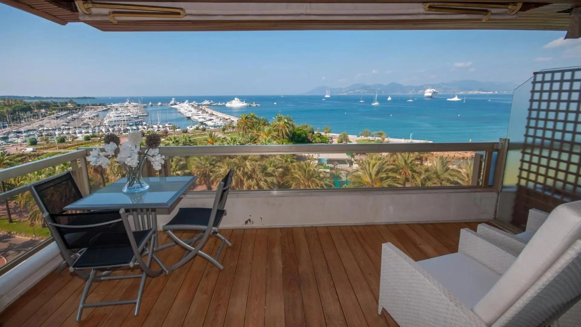 Croisette - 2 Bedrooms - Panoramic Sea View Cannes