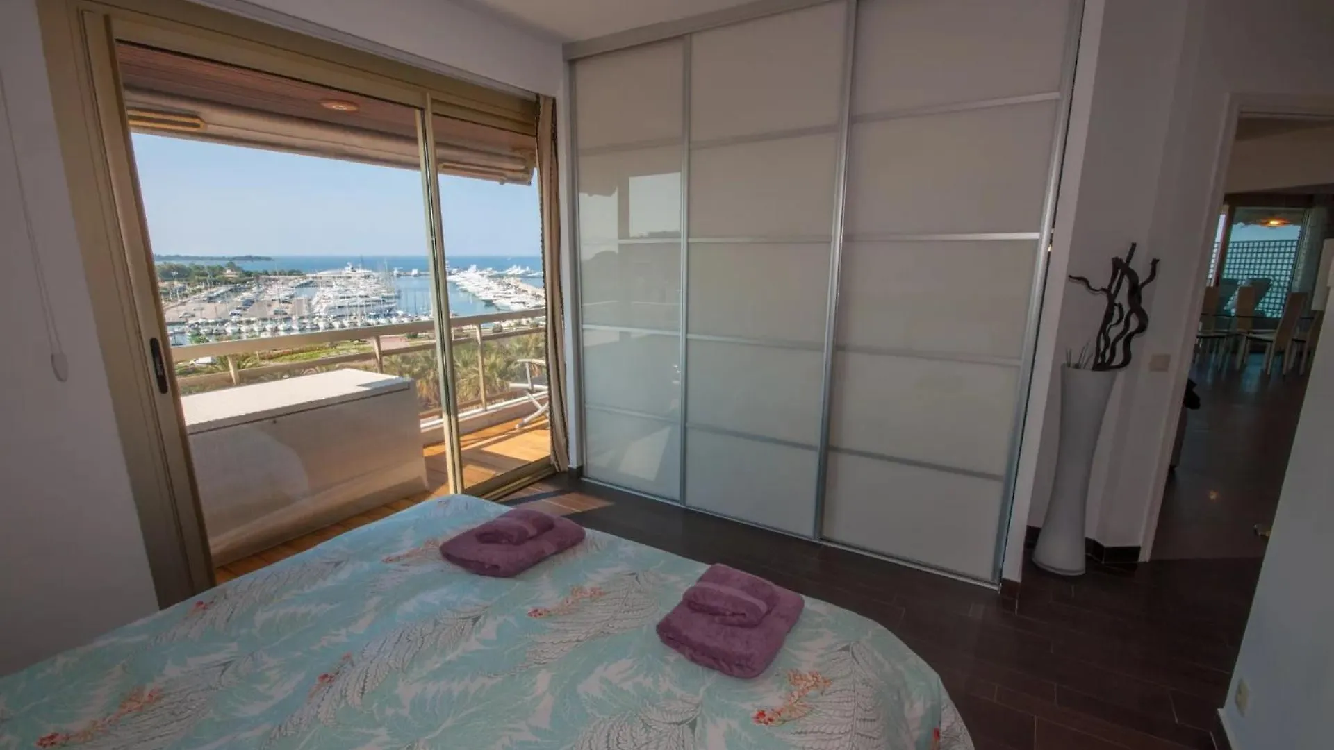 Croisette - 2 Bedrooms - Panoramic Sea View Cannes France